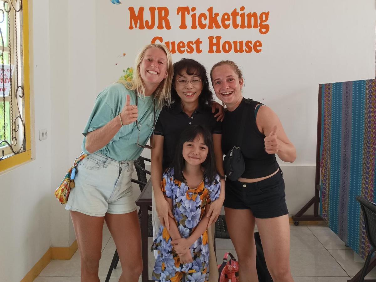 Mjr Ticketing Guest House 루텡 외부 사진